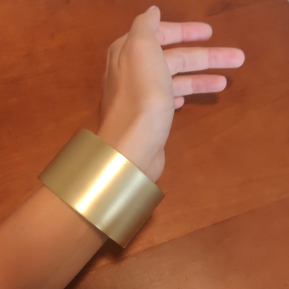 Gold arm band bracelet